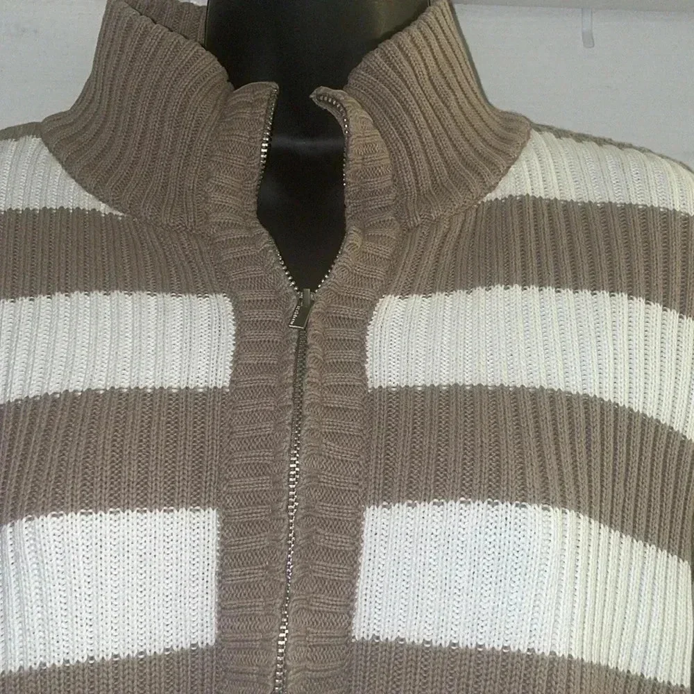 Liz Claiborne Long Sleeve Sweater